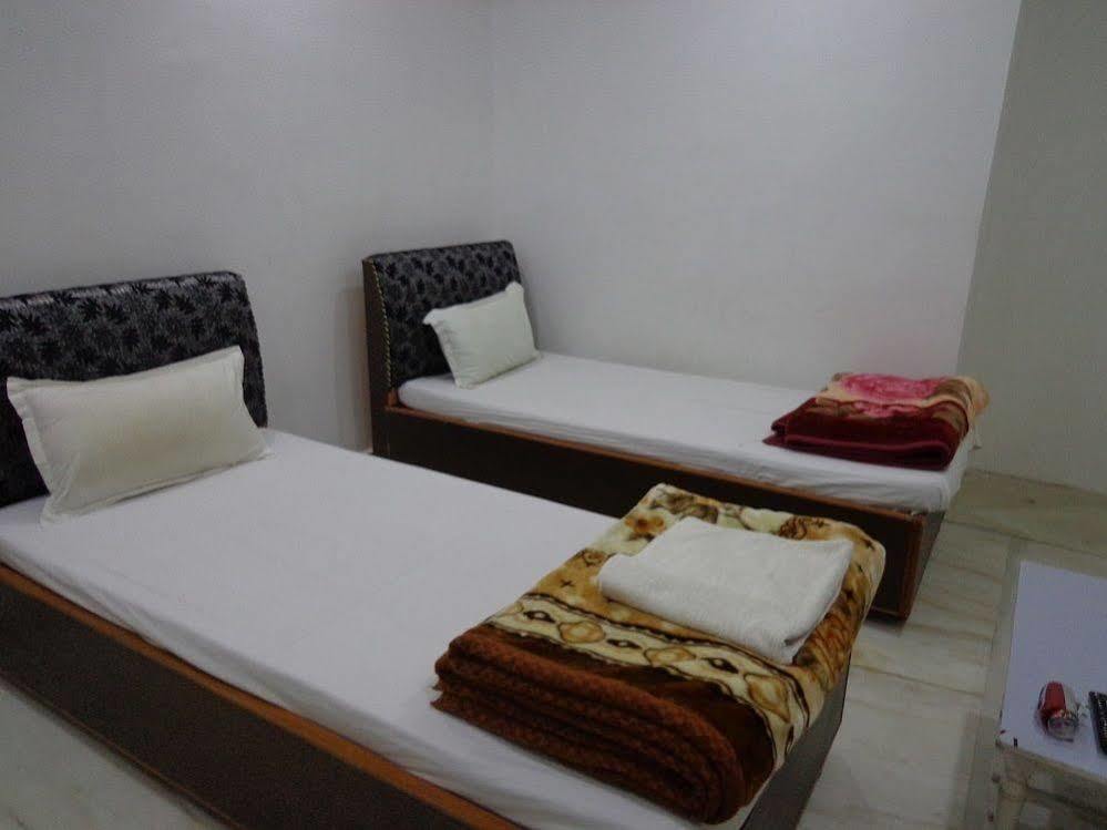 Jyoti Guest House Bodh Gaya Ngoại thất bức ảnh